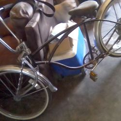BEACH CRUISER LOWRIDER BIKE JUST LIKE YOU SEE HERE READY TO RIDE COMPLETE PLACE $300 DOLLAR'S THERE NEGOTIABLE CHECK THEM OUT IF YOUR INTERESTED THANK