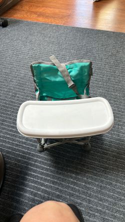 Foldable chair with tray for toddler
