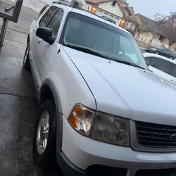 2002 Ford Explorer