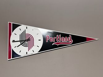 Rare Working Portland Trail Blazers Clock