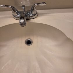 Free Bathroom Cabinet You Have To Have Experience With Wall Dry To Remove It