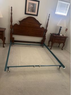 Thomasville  5-piece Bedroom set