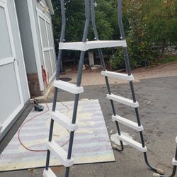 Pool Ladder