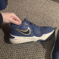 Nike Boys Basketball Shoes