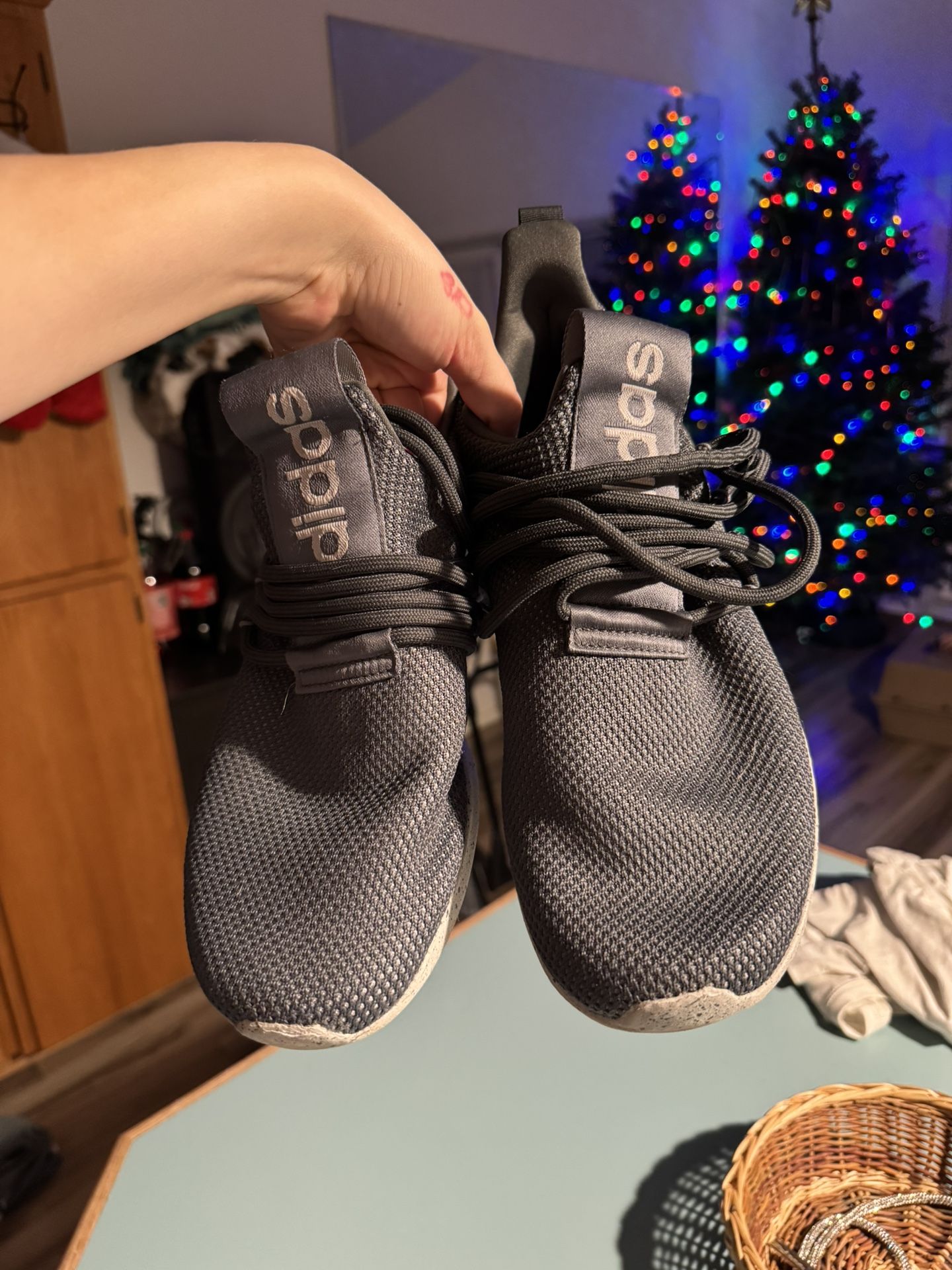 Men’s Size 11 Tennis Shoes Adidas