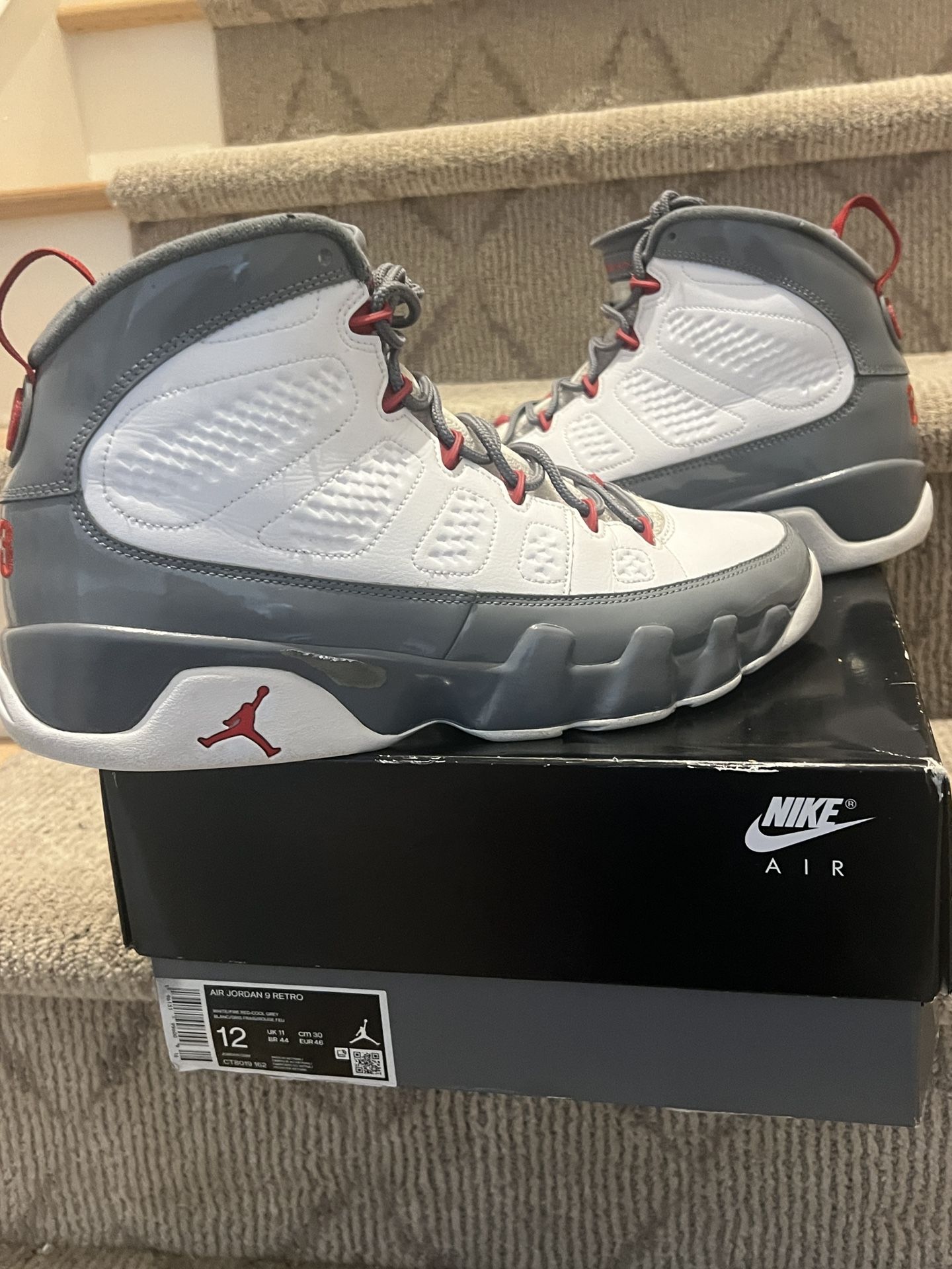 2022 Nike Air Jordan 9 Fire Red Sz 12