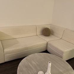 Sectional sofa White boucle