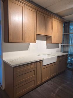 Oak shaker cabinets
