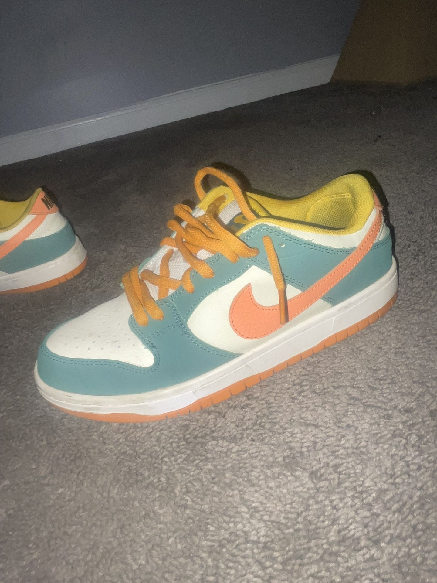 Nike SB Dunk Low