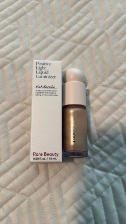 Rare Beauty Positive Light Liquid Luminizer Hightlighter
