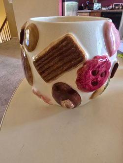 VINTAGE COOKIE JAR 1960S