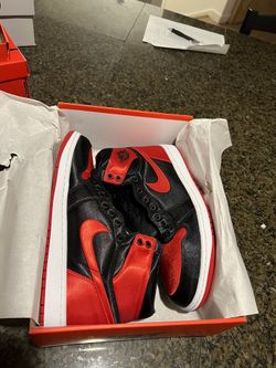 Air Jordan 1 Retro High OG “Satin Bred” 2023