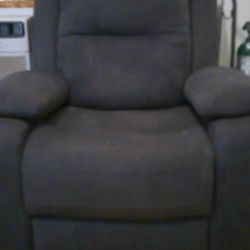 XL Steele Blue LazyBoy Recliner Chair 