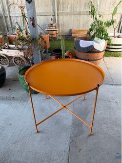 Sofa Round Side Table, Tray Metal End Table, Accent Coffee Table, Waterproof and Anti-Rust Outdoor&Indoor Snack Table.