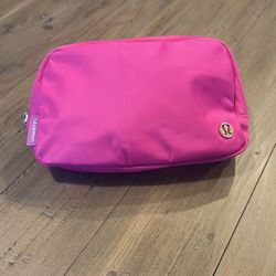 Lululemon - Everywhere Belt Bag - NWT - SONIC PINK Sold Out