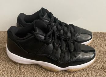 Air Jordan 11 Low 72-10. Size 9.5