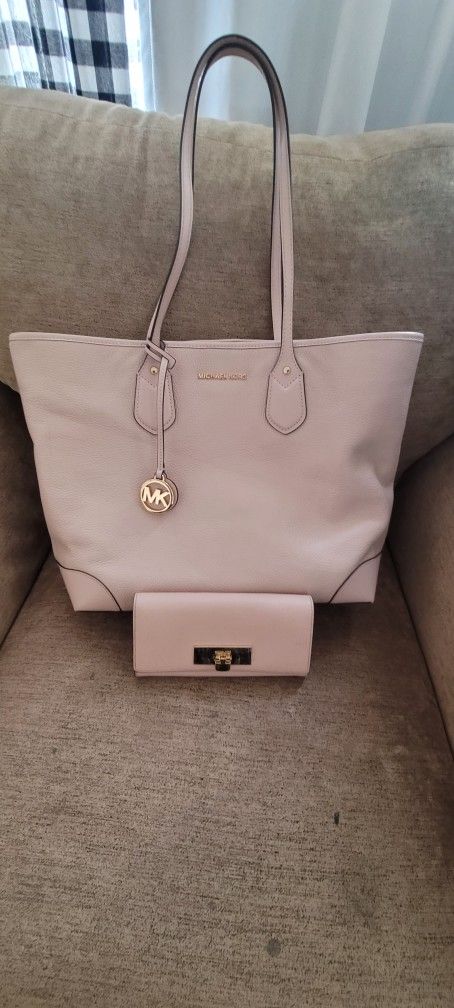 Creme Michael Kors PURSE 