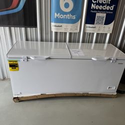 New 21 Ft.³ Two Door Chest Freezer!