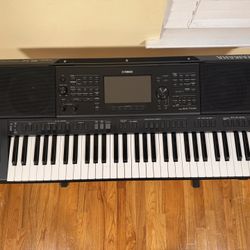 Yamaha PSR SX700