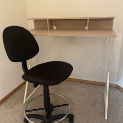 Standing Desk With Chair 