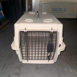 Medium Hard-Sided Pet Kennel / Travel Crate - 25"x 16"