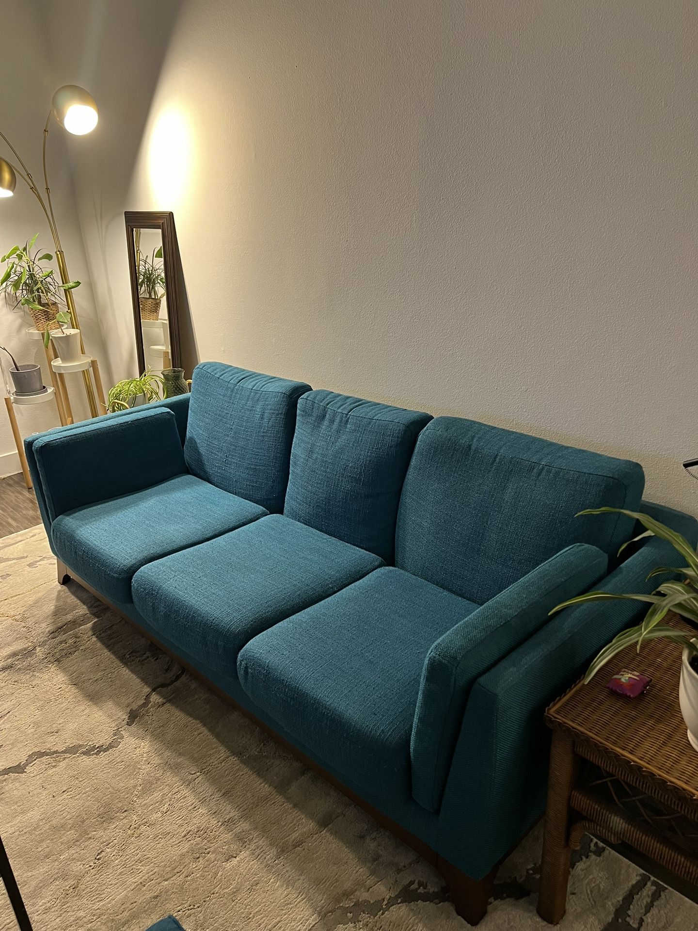 Ceni lagoon blue sofa discount