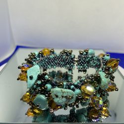 Vintage State Turquoise Spider Nugget Amber Glass Bead Bracelet 