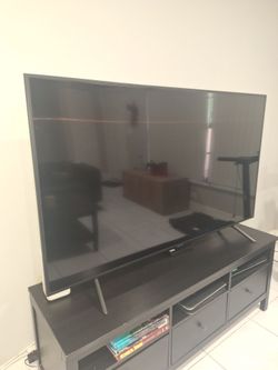 Samsung 65" 4K Smart TV – Model UN65RU7100FXZA