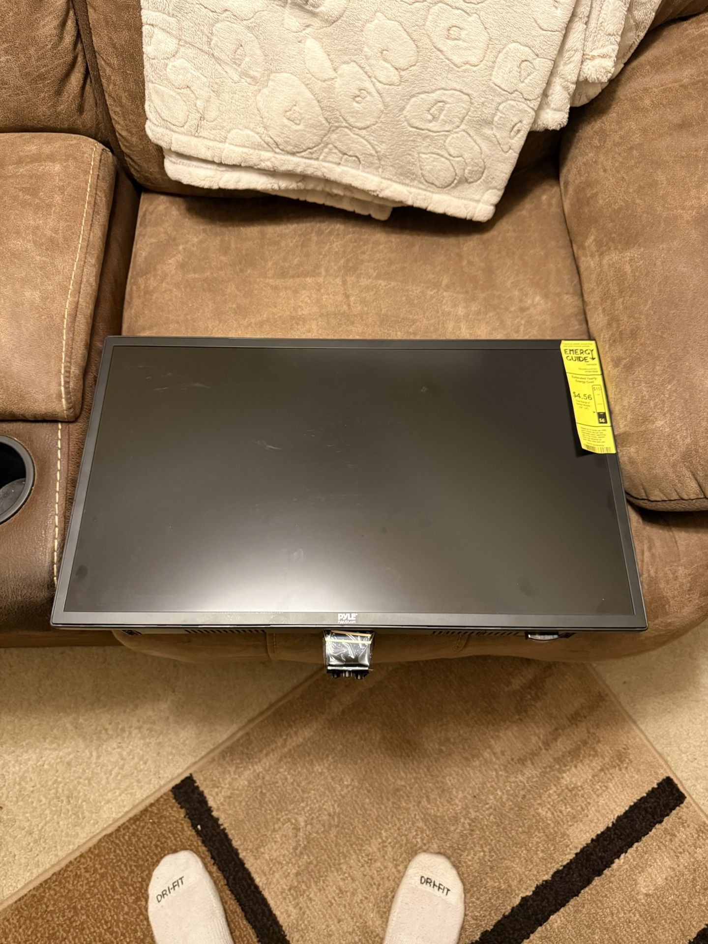 15.6” pyleusa tv