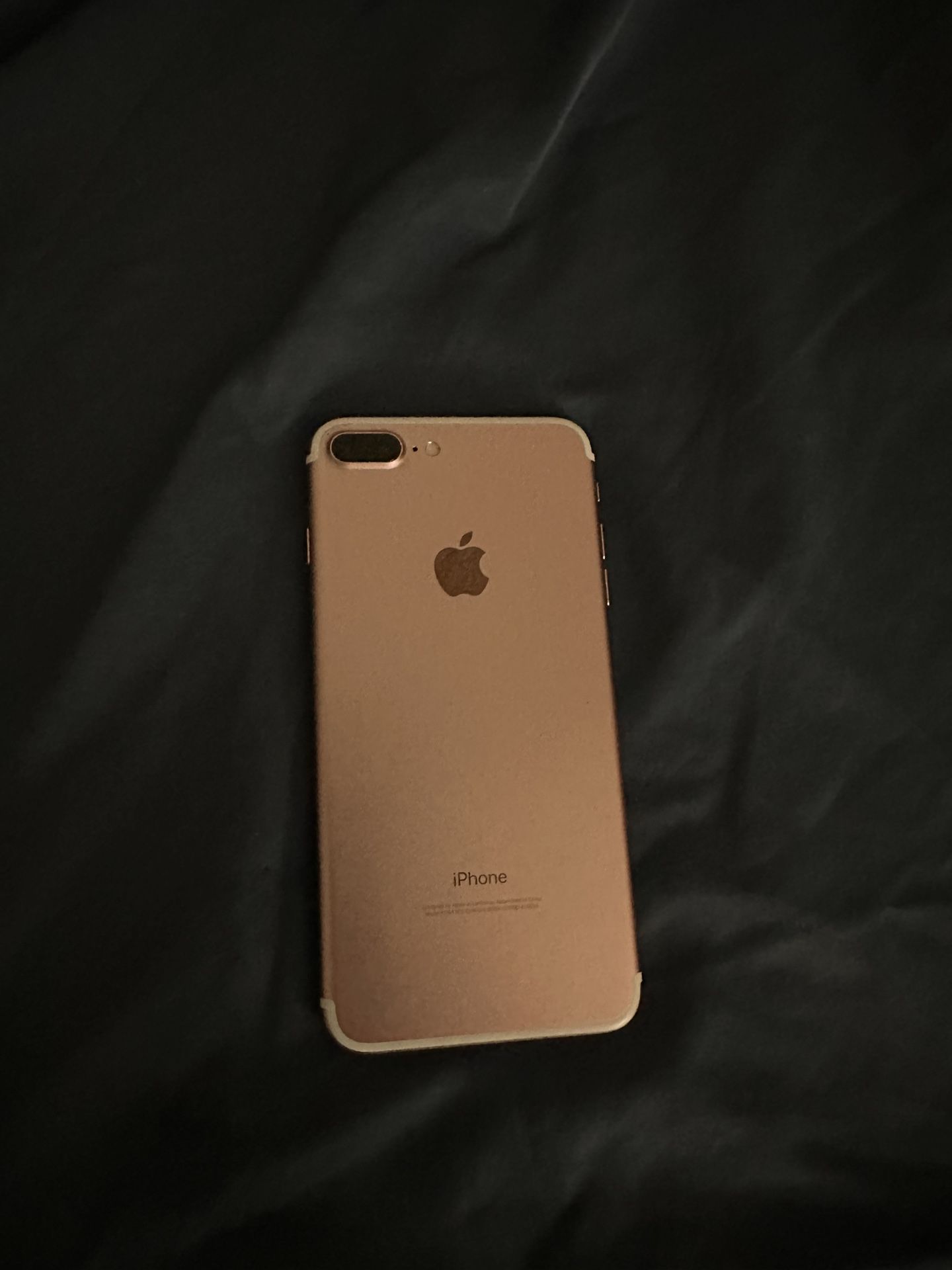 iPhone 7 Plus - Factory Unlocked 32gb