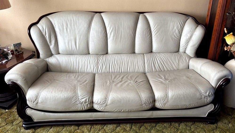 Classic Italian Vintage Furniture