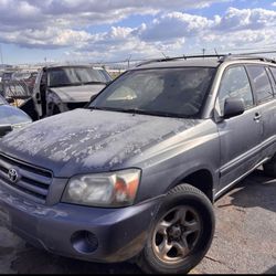 2005 Toyota Highlander - Parts For Sale 