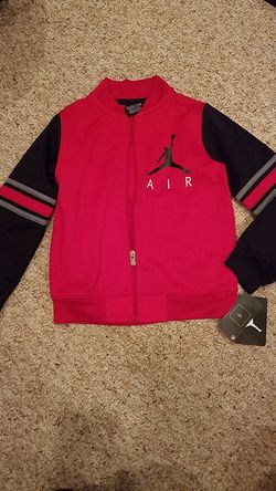Brand new boys zipper up therma fit jacket size S