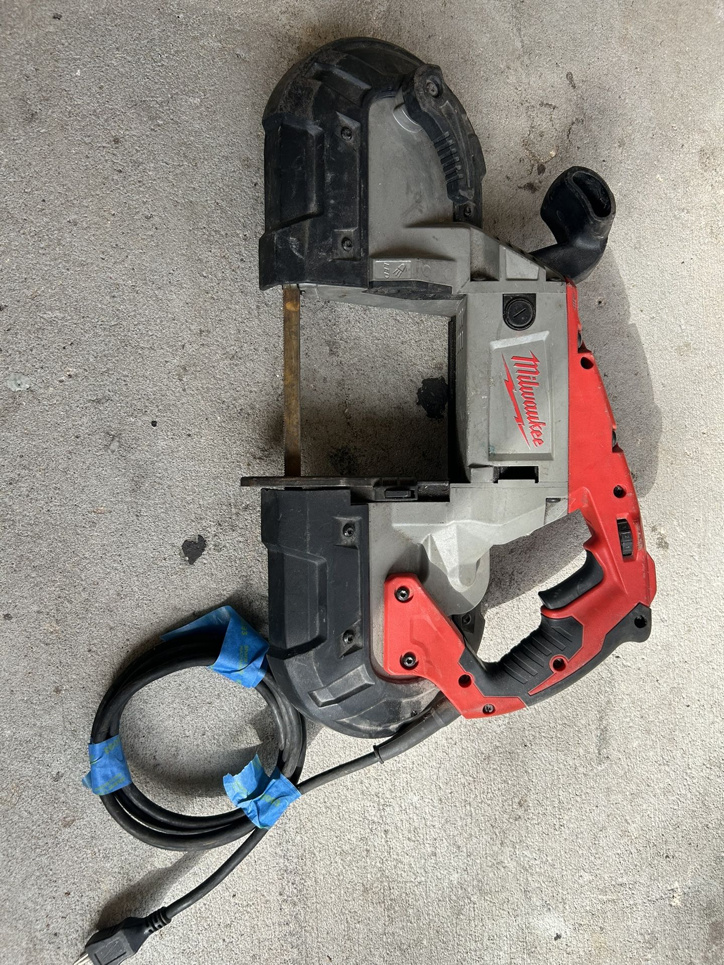 Milwaukee Deep Cut Band Saw