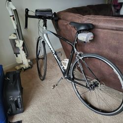 Giant 28" Cyclist Bike