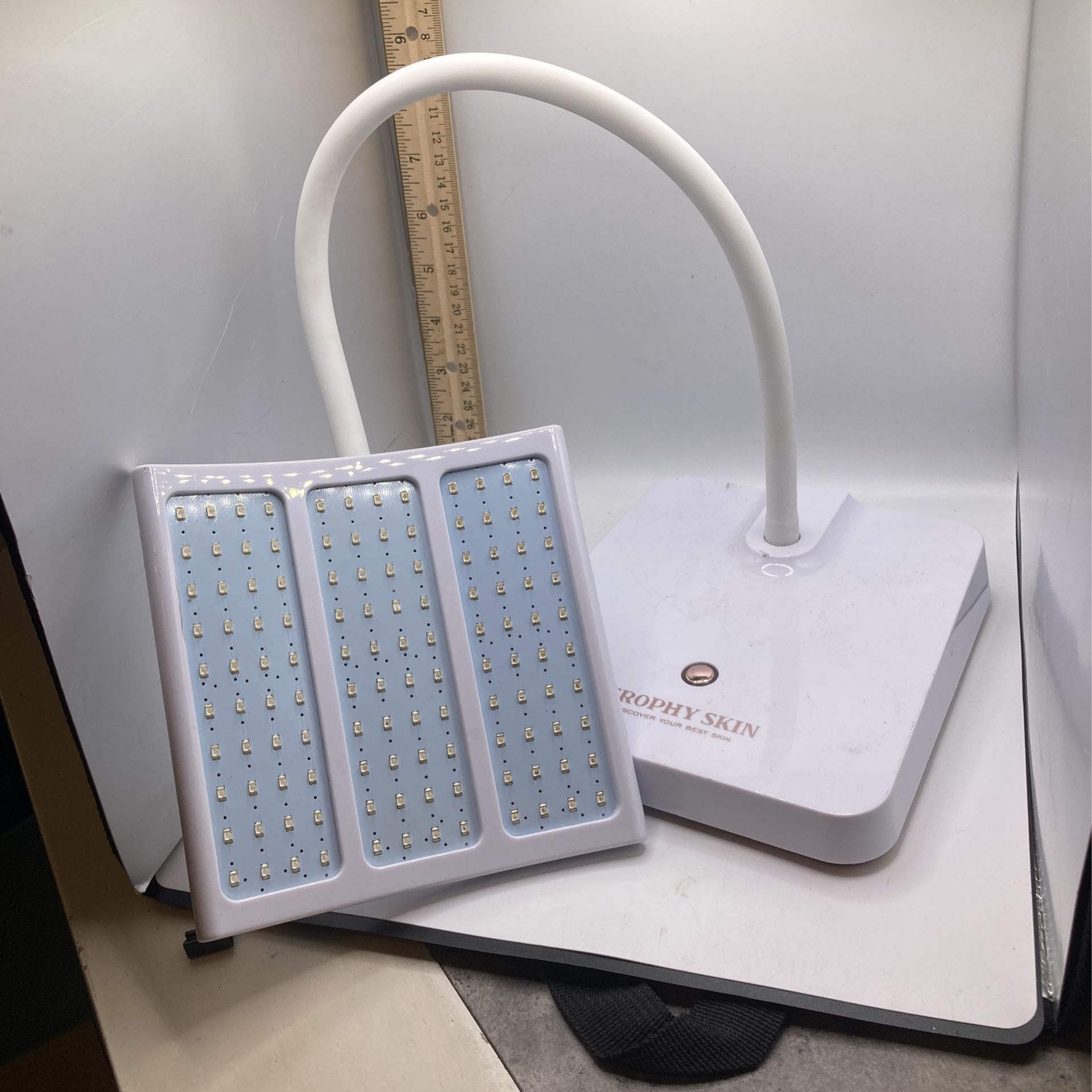 Blue MD Trophy Skin Light Needs Cord (KY)