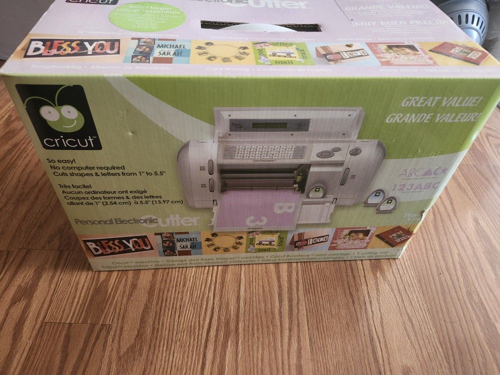 Cricut - New In Box - Never Opened
