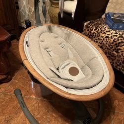 Maxi Cosi Swing (Barely used)