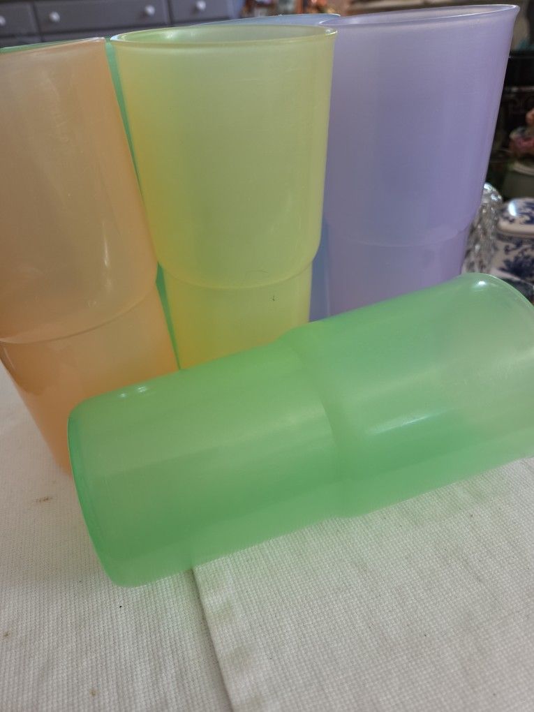 Vtg Tupperware Tumblers 18oz Size Model #2413 Set Of 6
