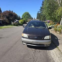 2001 Toyota Sienna