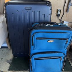 Nice Luggage And Cooler Bags