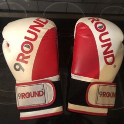 Boxing Gloves 9 Round Brand Adult Size 