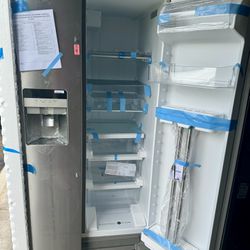 NEW Stainless Steel Side-by-Side Refrigerator w/ Ice Dispenser