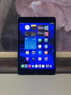 Apple iPad Mini 4th Gen Black A1538 16GB Tablet 7.9” iOS 15.8.8 - $69