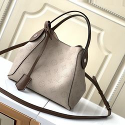  Louis Vuitton Hina PM Bags 1 1 
