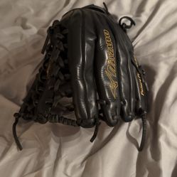 Mizuno Outfield Baseball Glove 12.25