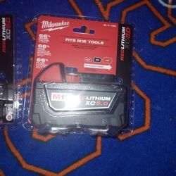 Milwaukee Battery .xc5.0.