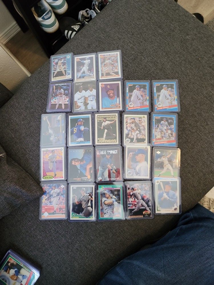 Lot Of Vintage Seattle Mariners Mlb Collecters Cards