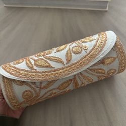 Kashmiri clutch