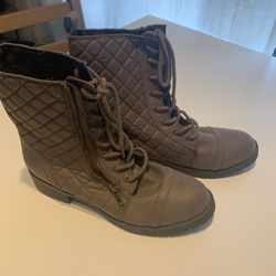 Womens Boots